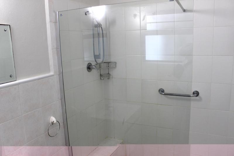 To Let 2 Bedroom Property for Rent in Fish Hoek Western Cape